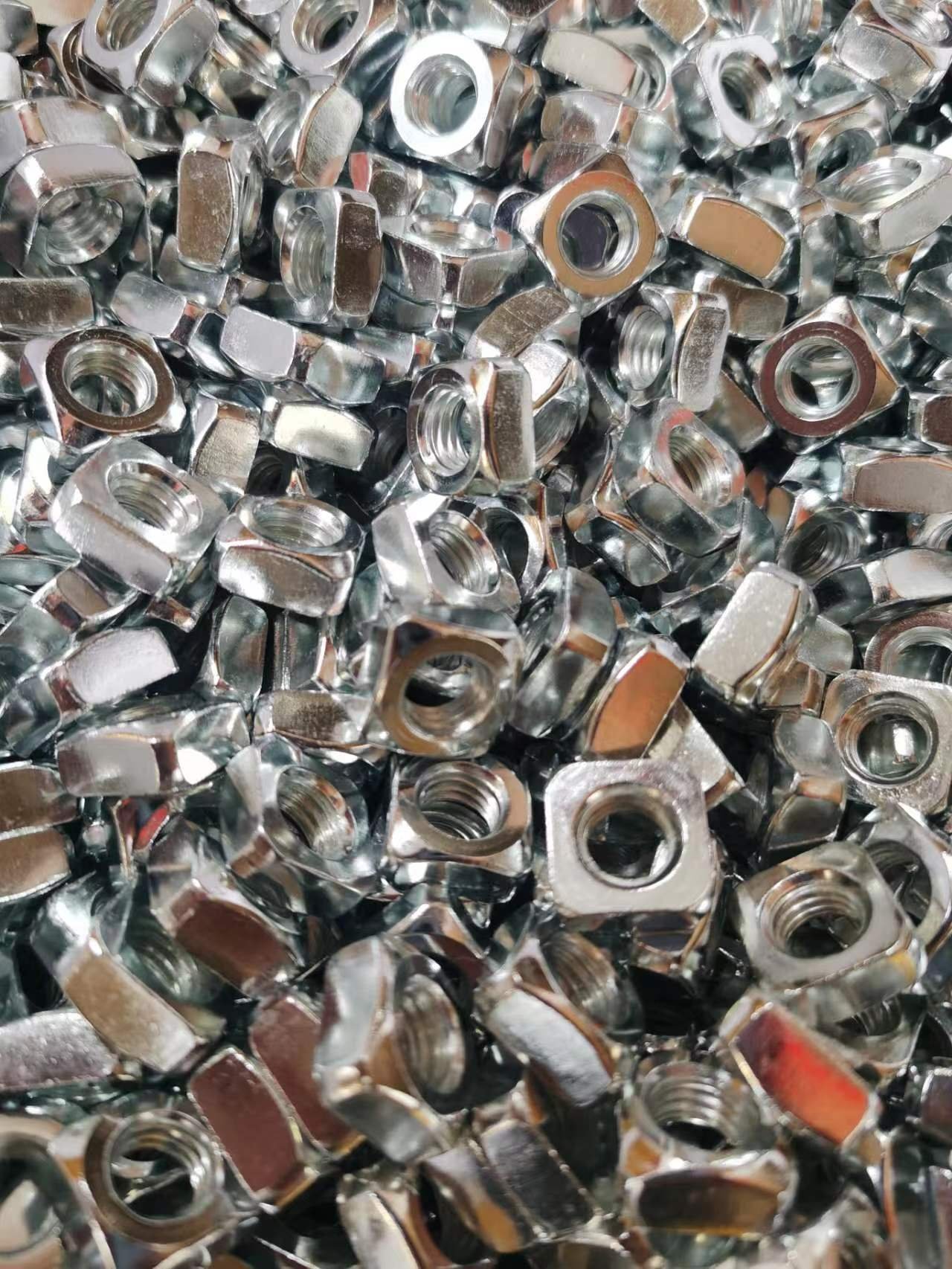 DIN557 Square Nuts